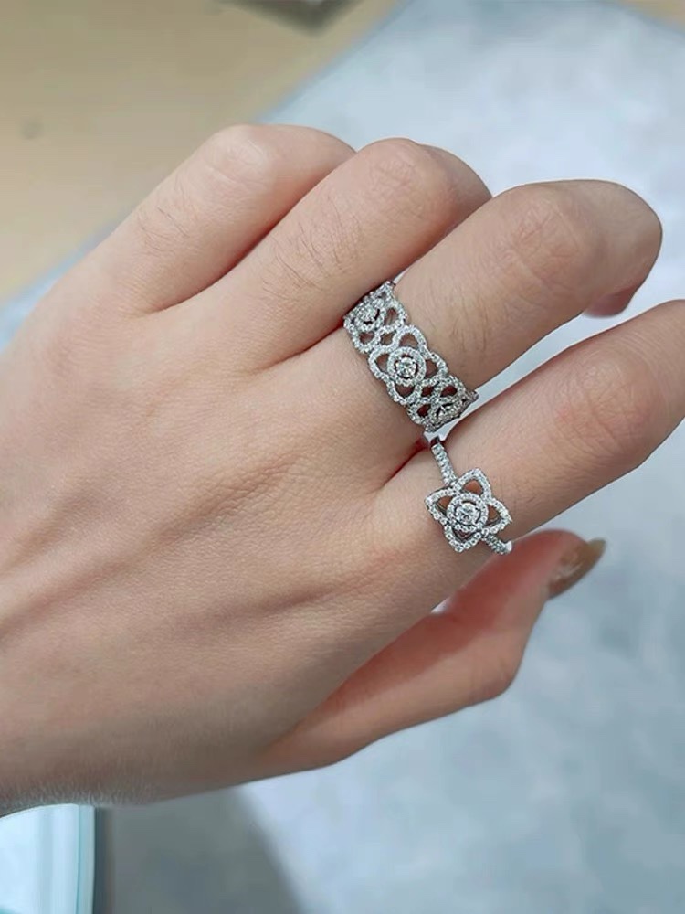 De Bee Rings